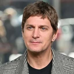 Chris Dare with Rob Thomas, Musician
